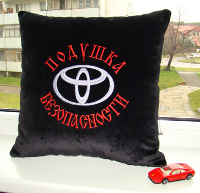 toyota airbag embroidered logo5