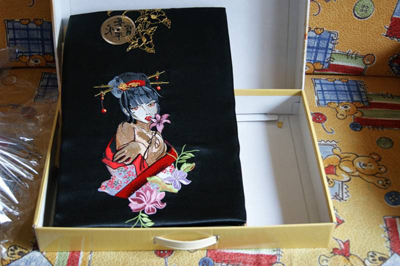 bed cover with geisha embroidery